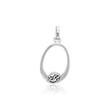 Oval Celtic Silver Pendant TPD3855