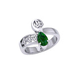 The Celtic Trinity Knot Silver Ring with Gemstone TRI1285